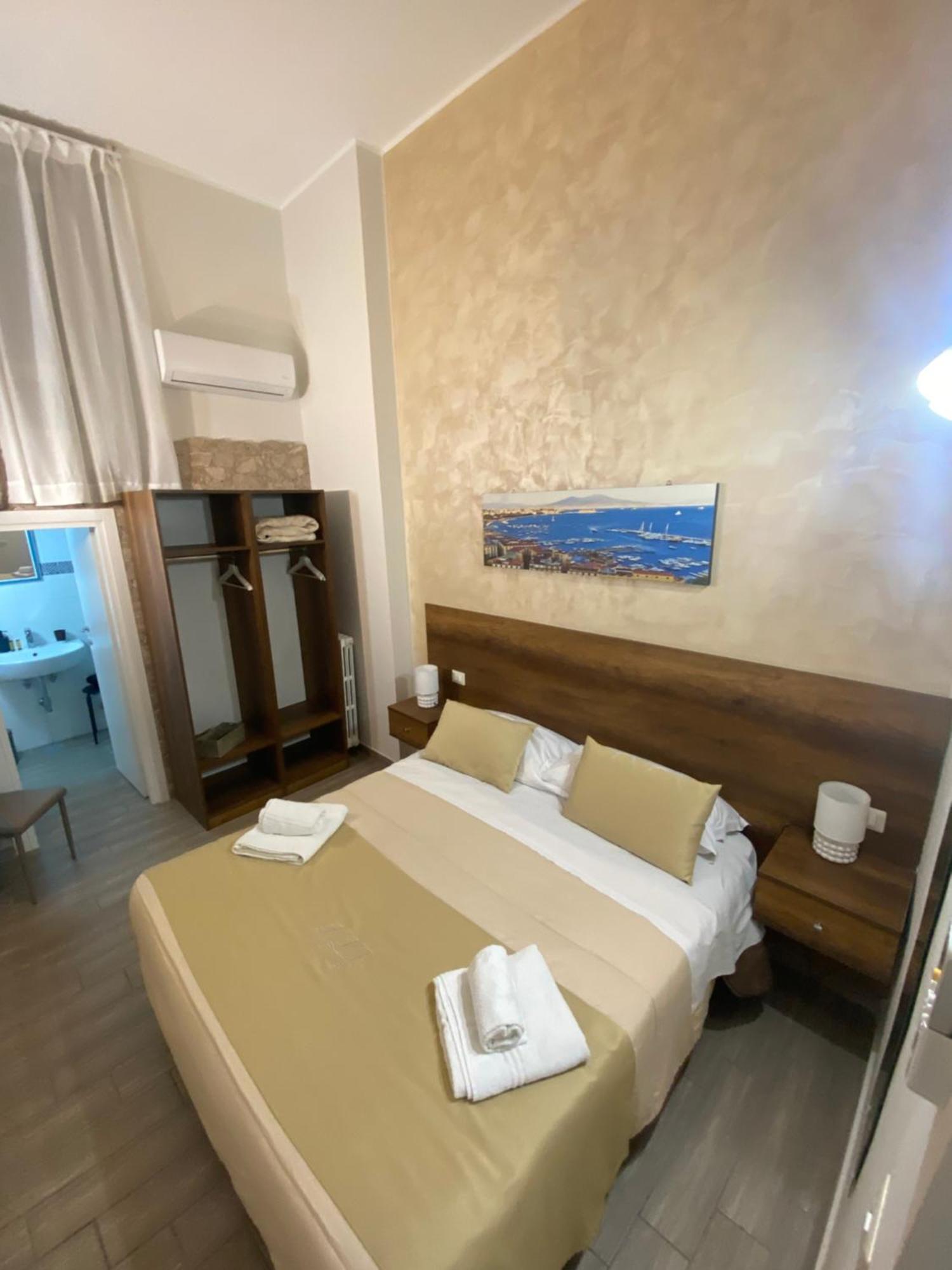 La Dimora Dei Borboni Bed & Breakfast Napoli